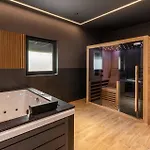 Dom wakacyjny Lovely In With Sauna