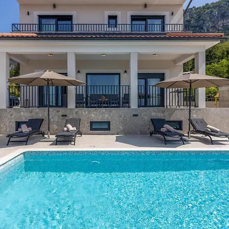 Pet Friendly In With Sauna